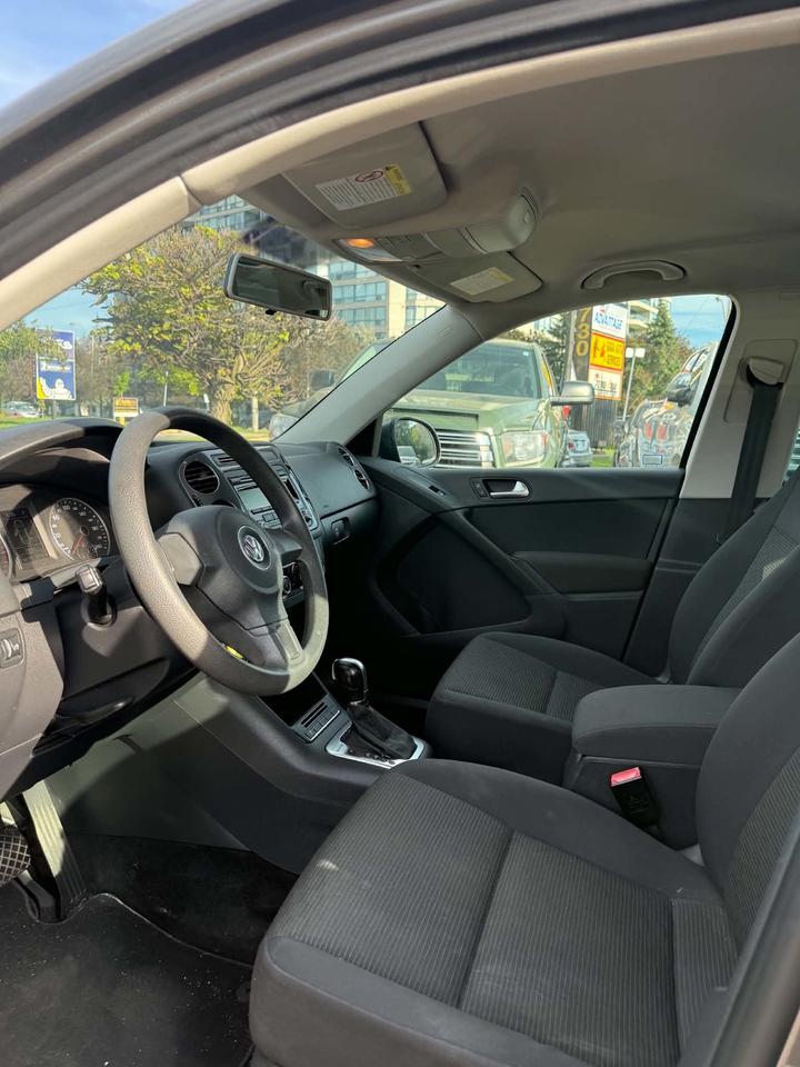 2012 Volkswagen Tiguan SE Photo