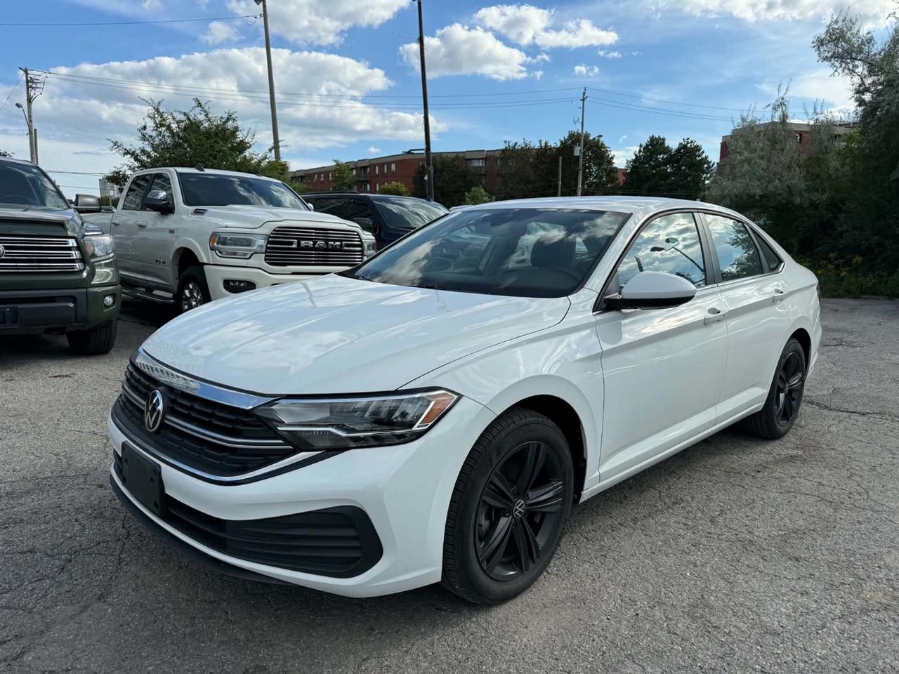 2023 Volkswagen Jetta SE Photo