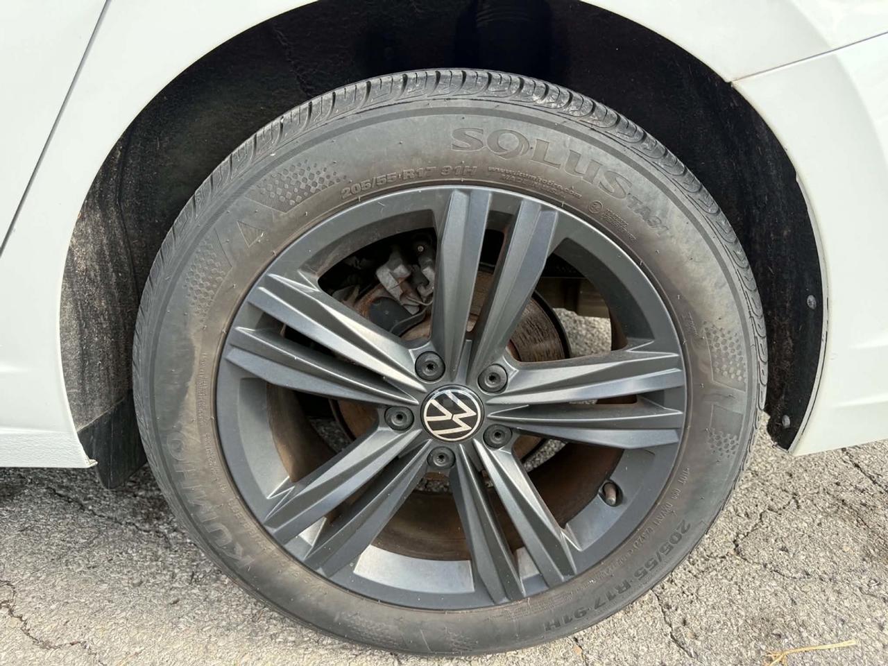 2023 Volkswagen Jetta SE Photo