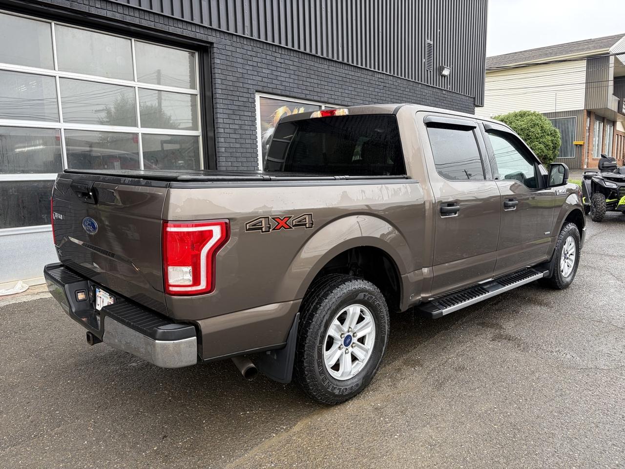 2017 Ford F-150 XLT SuperCrew 5.5-ft. Bed 4WD - Photo #3