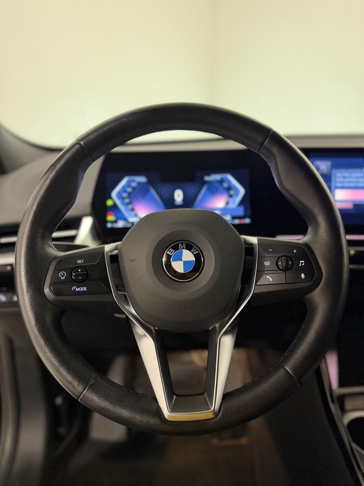 2025 BMW X2 xDrive28i COUPE | WIRELESS CARPLAY | PANOROOF Photo