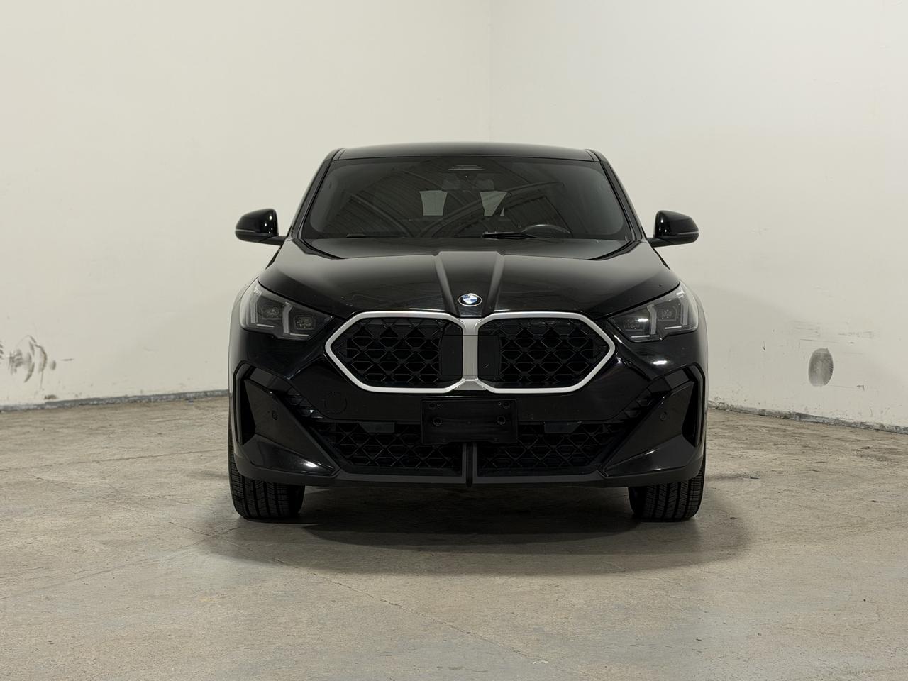 2025 BMW X2 xDrive28i COUPE | WIRELESS CARPLAY | PANOROOF Photo1