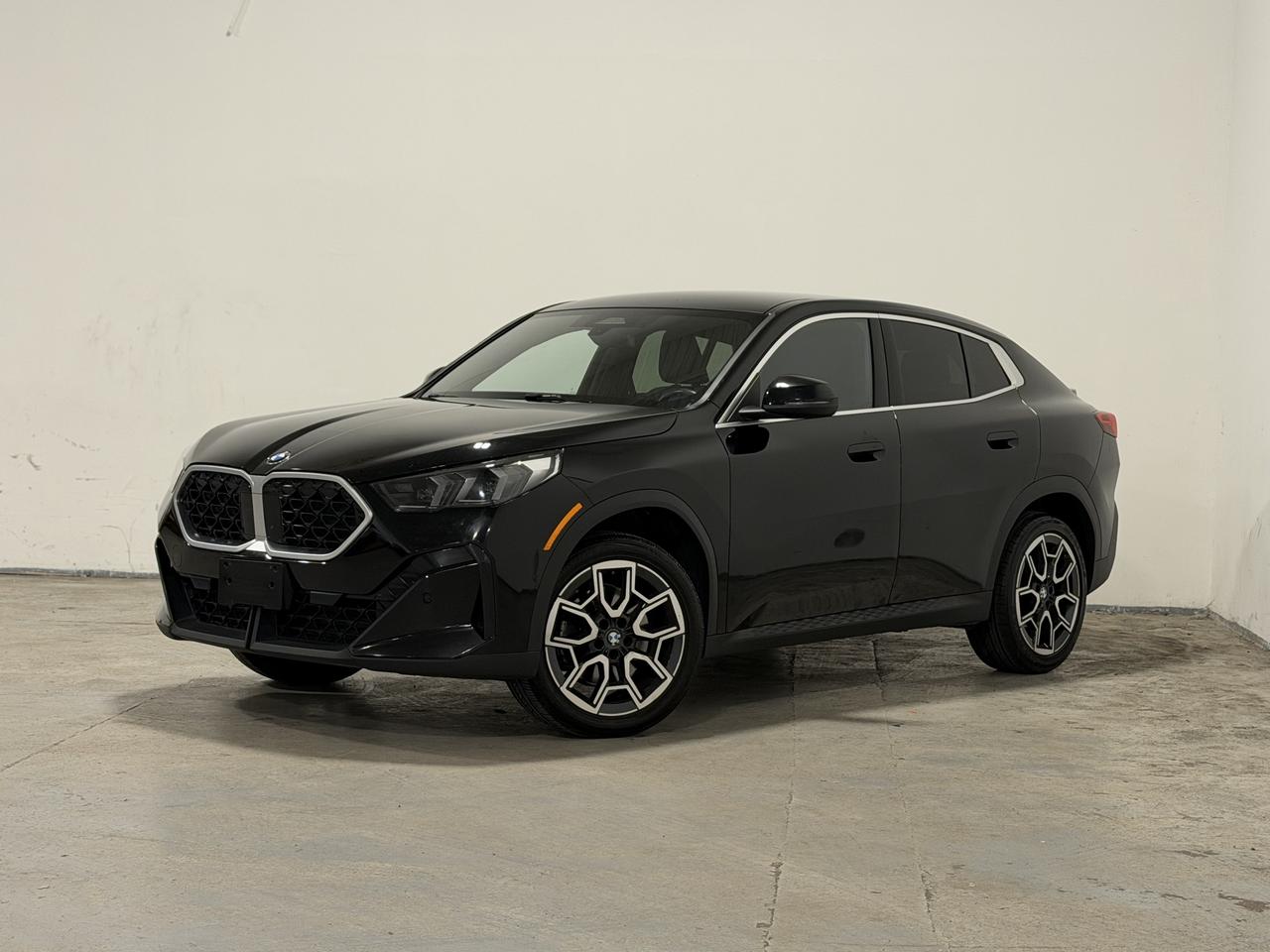 2025 BMW X2 xDrive28i COUPE | WIRELESS CARPLAY | PANOROOF - Photo #1