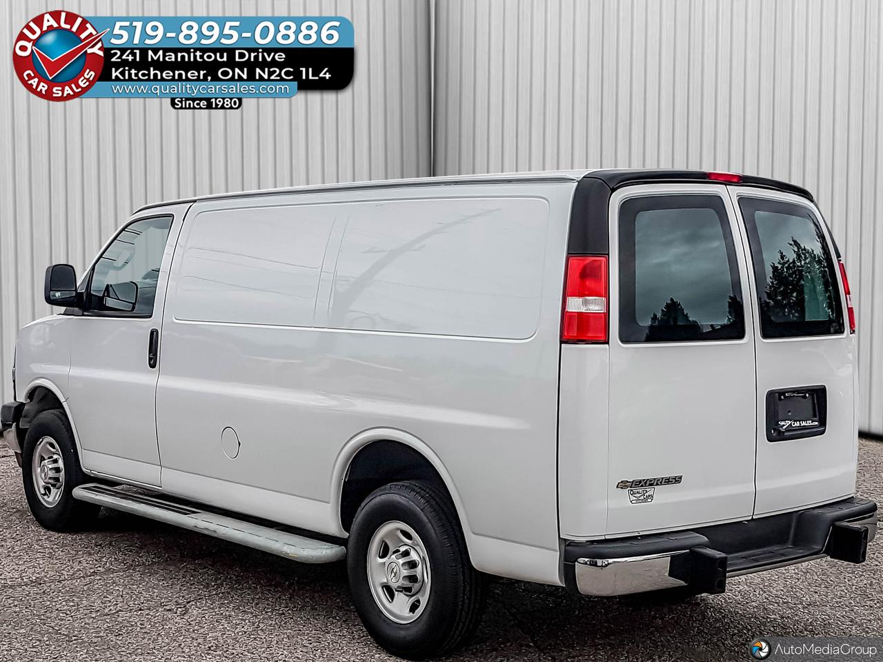 2024 Chevrolet Express 2500 Cargo 135" Photo
