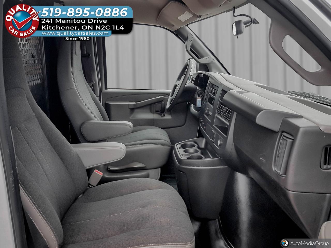2024 Chevrolet Express 2500 Cargo 135" Photo