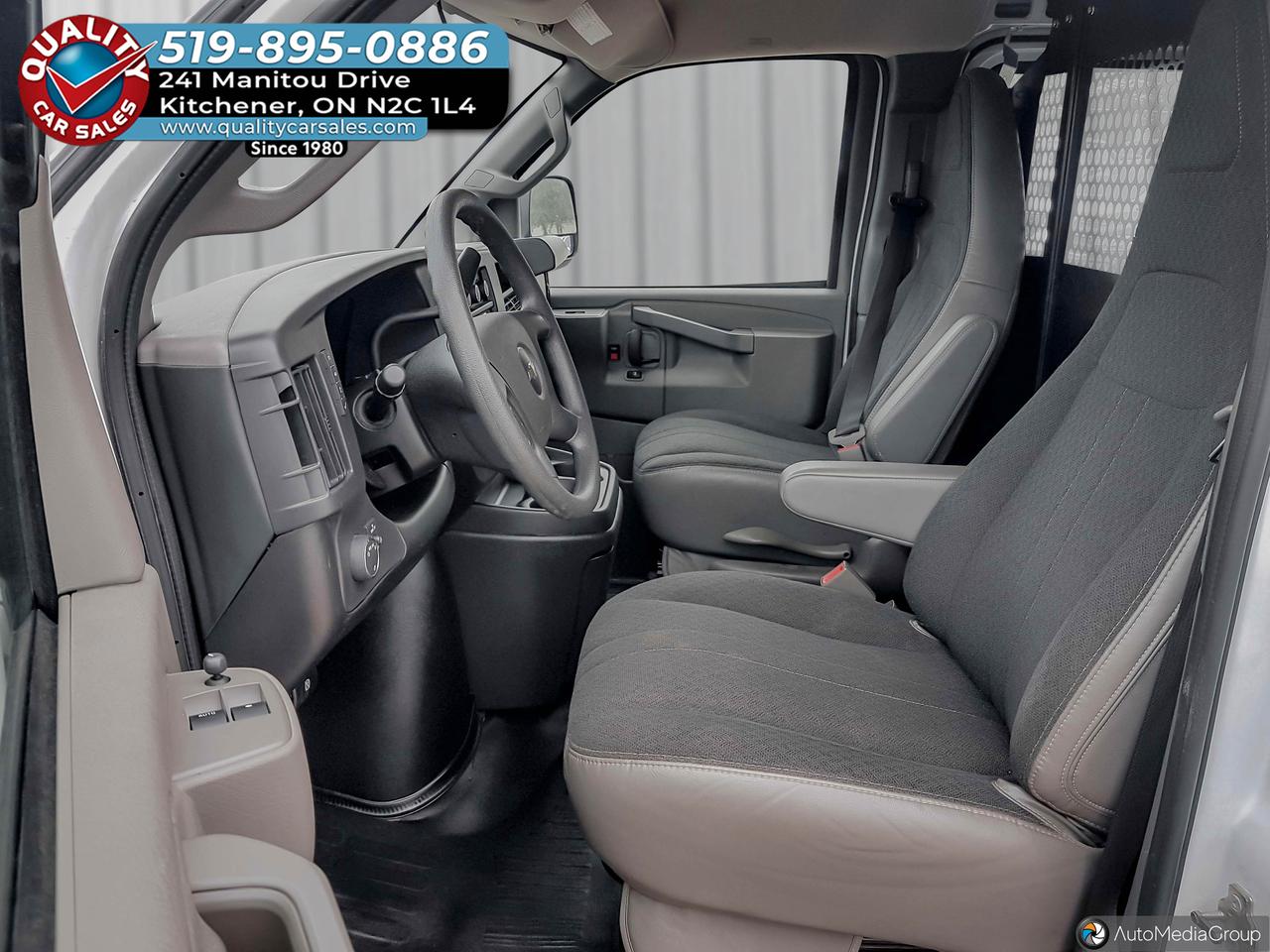 2024 Chevrolet Express 2500 Cargo 135" Photo