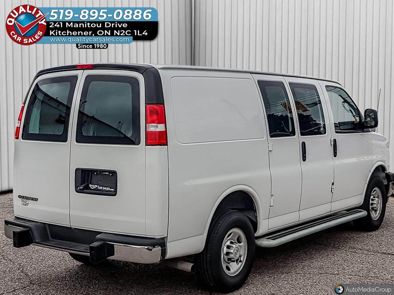 2024 Chevrolet Express 2500 Cargo 135" Photo3