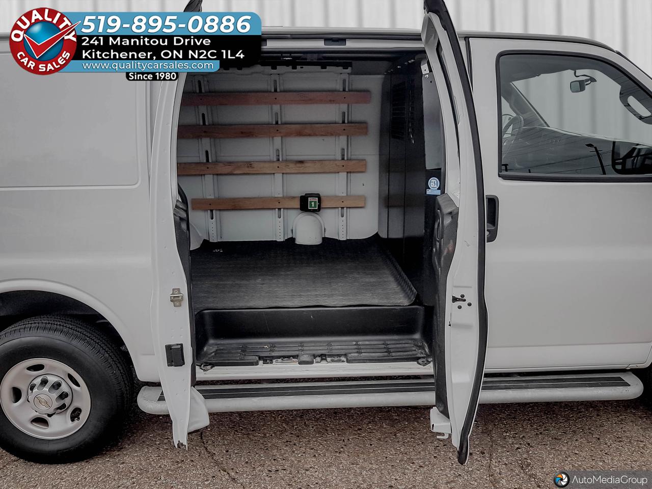 2024 Chevrolet Express 2500 Cargo 135" Photo