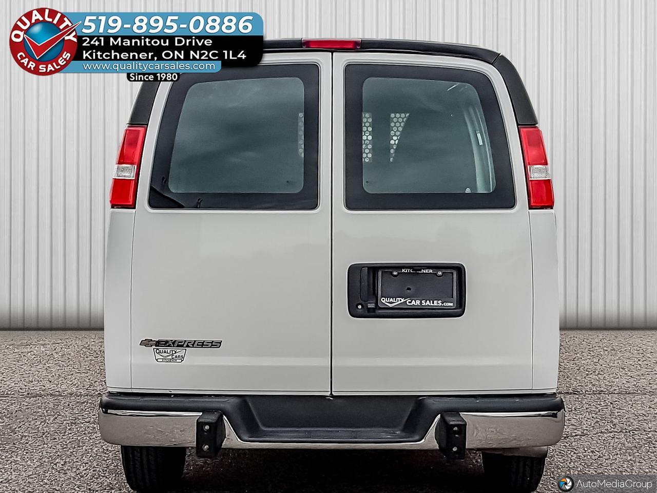 2024 Chevrolet Express 2500 Cargo 135" Photo4
