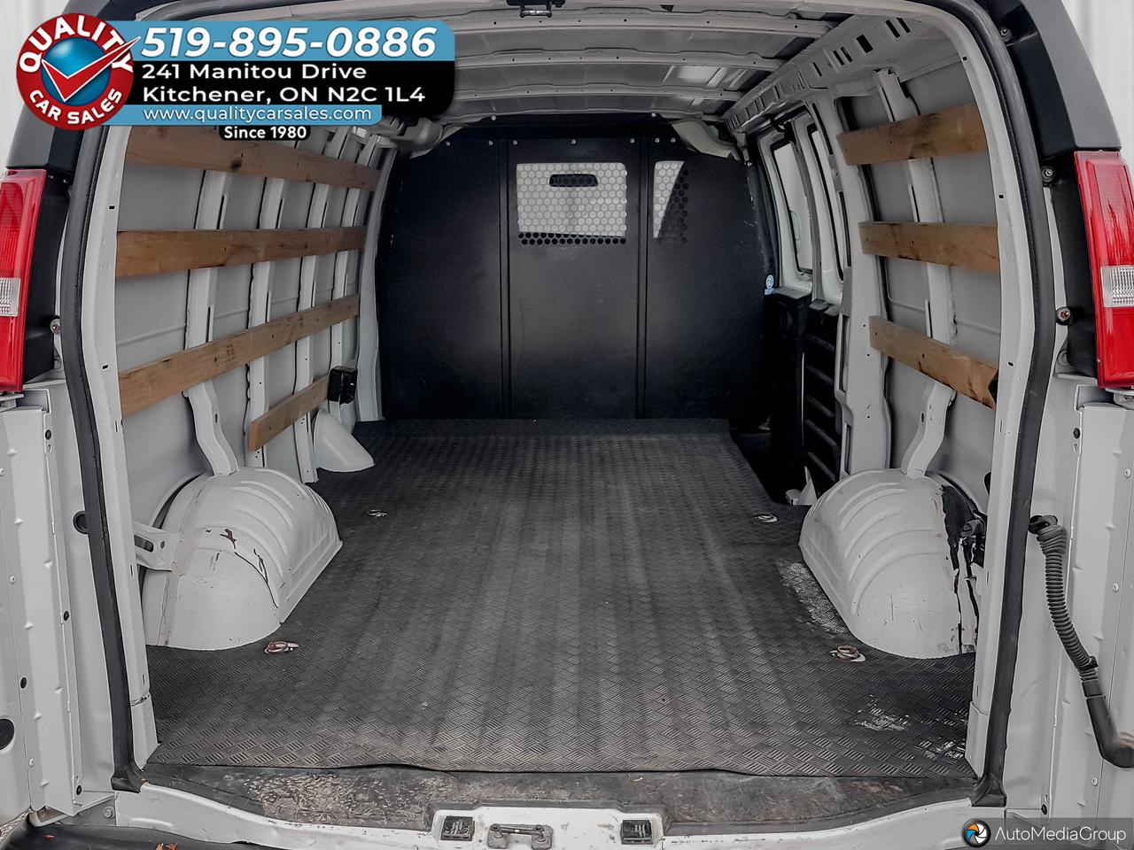 2024 Chevrolet Express 2500 Cargo 135" Photo