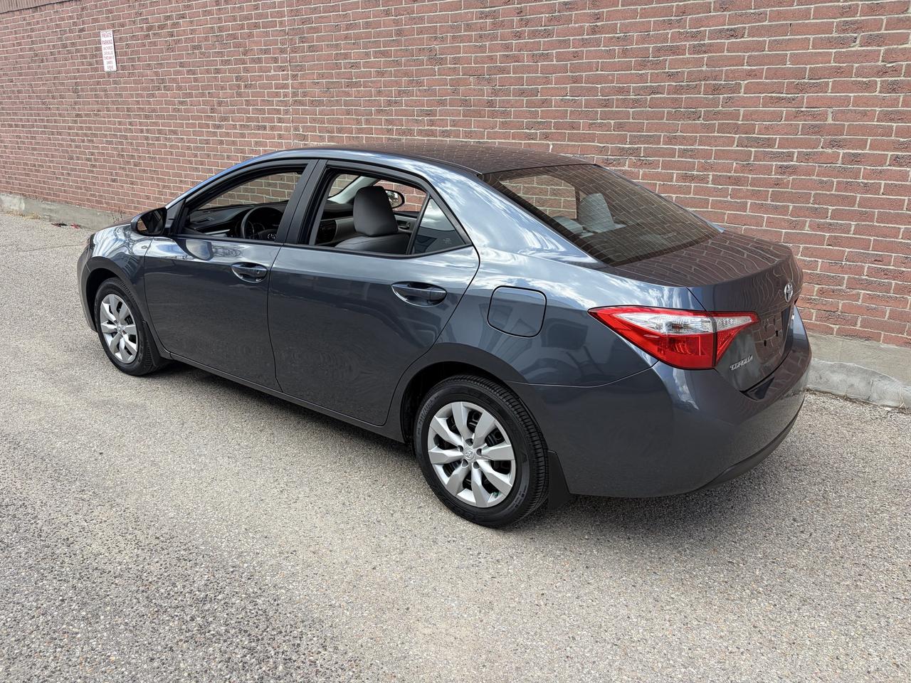 2015 Toyota Corolla LE Photo