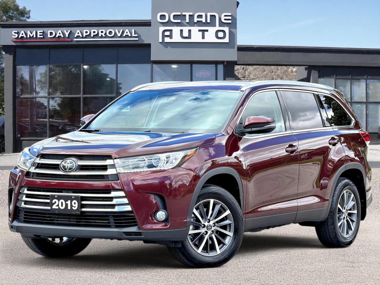 2019 Toyota Highlander AWD XLE - Photo #1