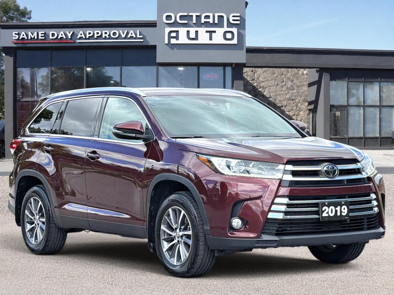 2019 Toyota Highlander AWD XLE Photo