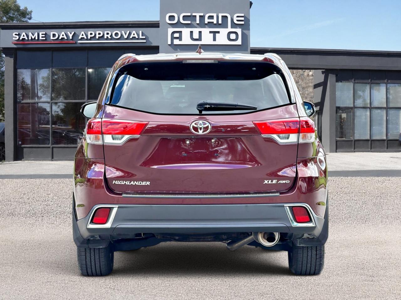 2019 Toyota Highlander AWD XLE Photo