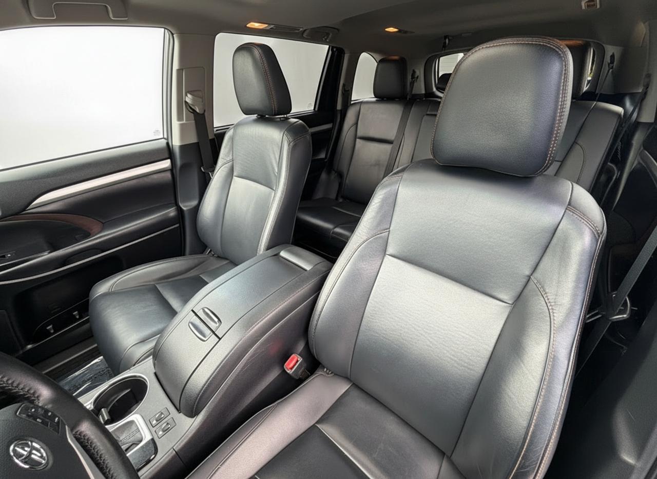 2019 Toyota Highlander AWD XLE Photo