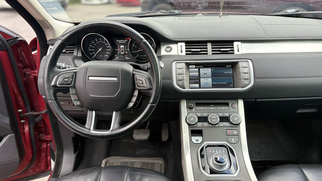 2015 Land Rover Range Rover Evoque Pure Plus Photo