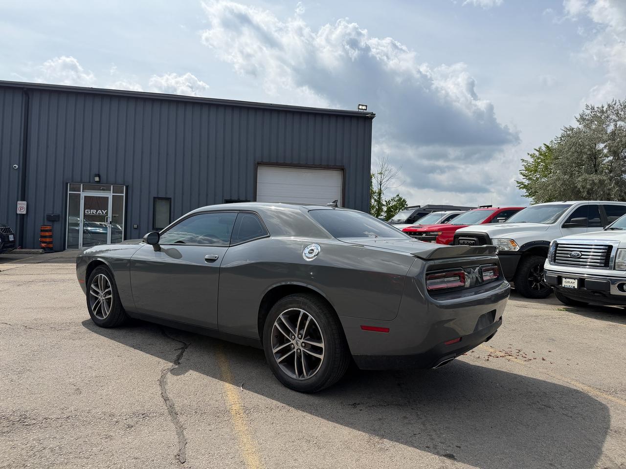 2019 Dodge Challenger SXT AWD Photo