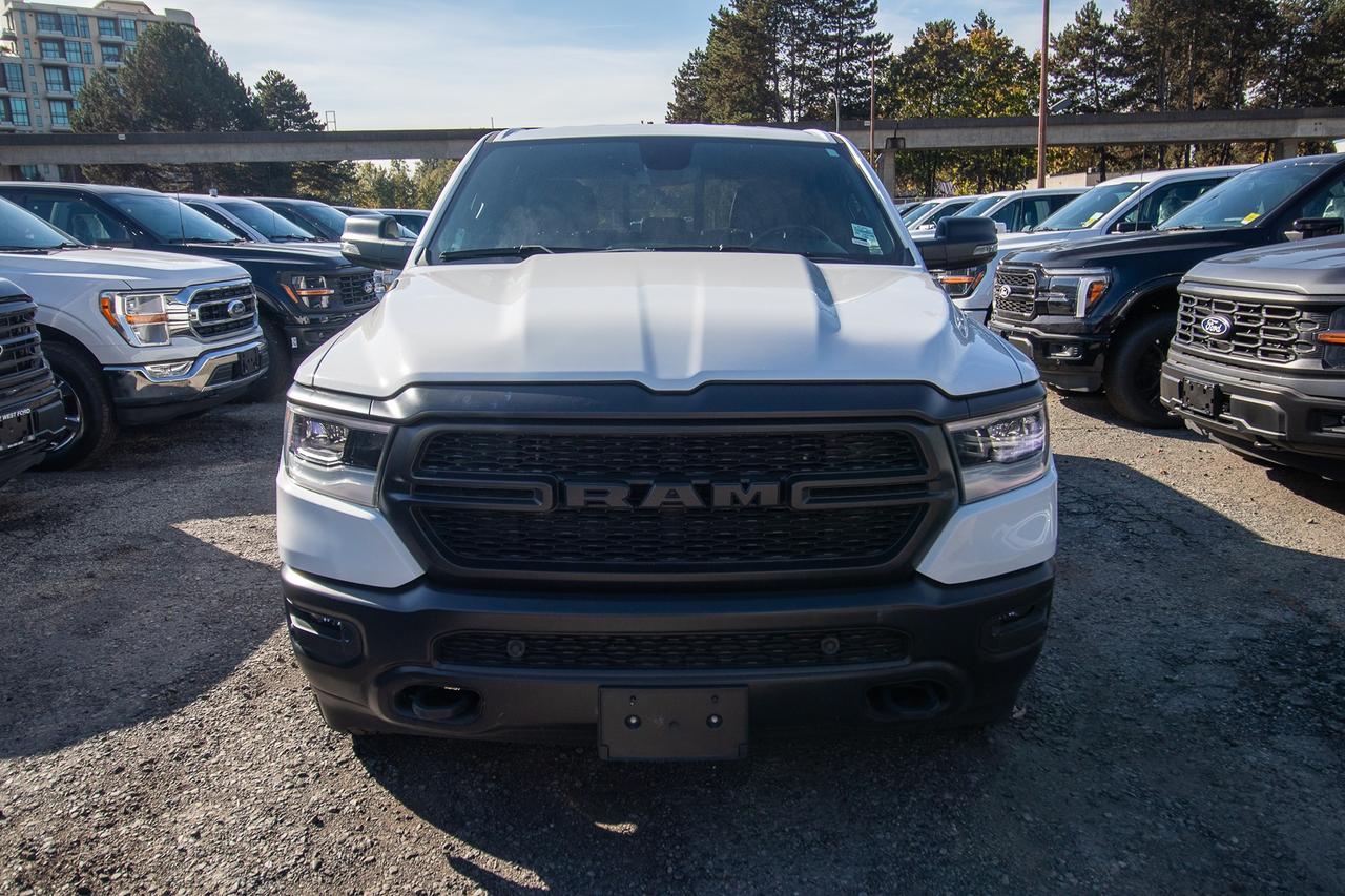 2023 RAM 1500 Big Horn 4x4 Crew Cab 5'7" Box Photo2
