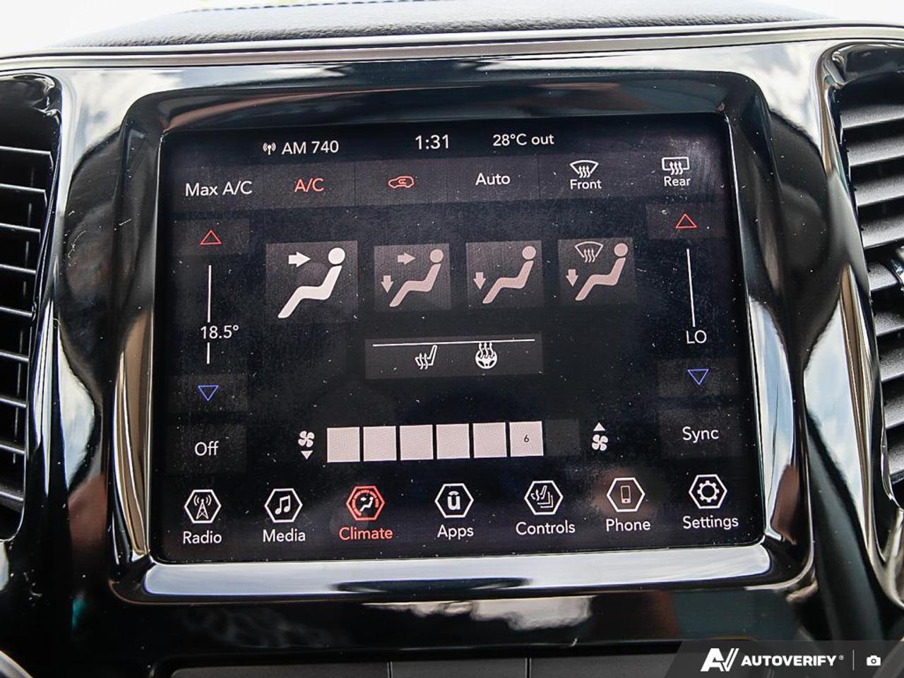 2019 Jeep Cherokee Limited FWD, REMOTE START, R/V CAM, PWR T/GATE Photo