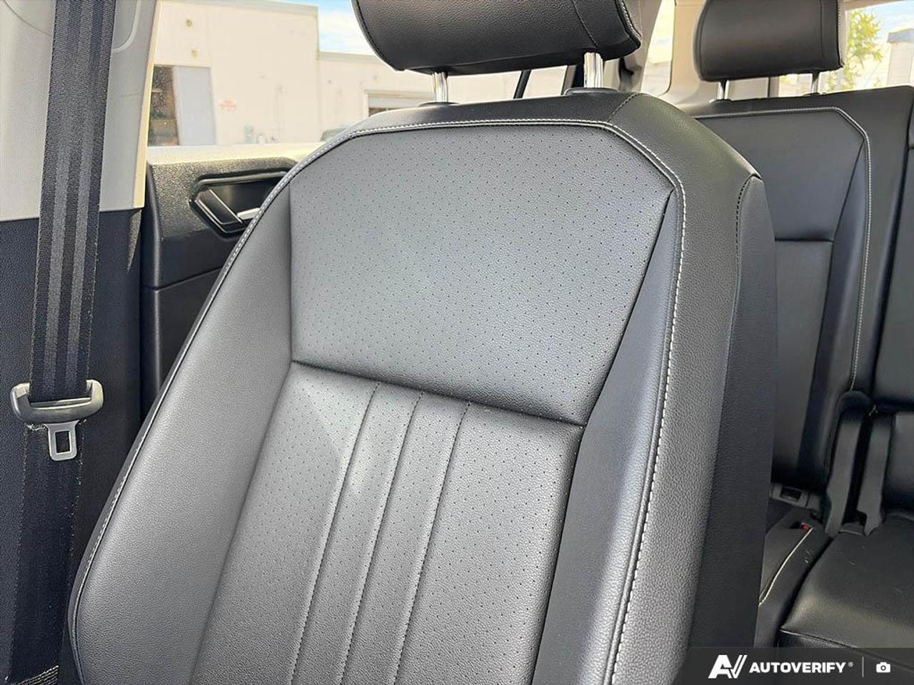 2024 Volkswagen Tiguan Comfortline PANORAMIC POWER SUNROOF Photo