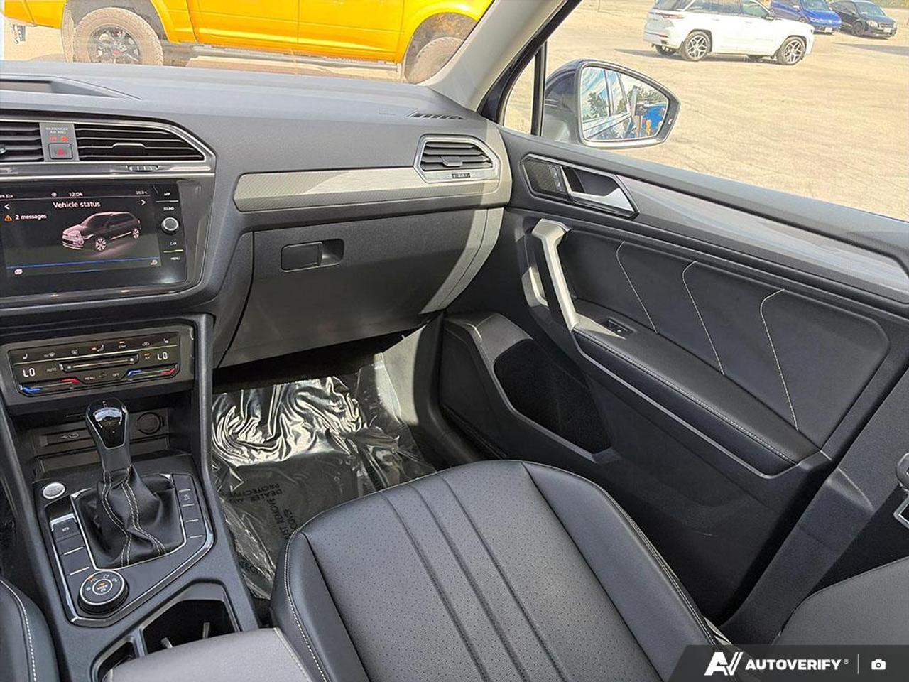 2024 Volkswagen Tiguan Comfortline PANORAMIC POWER SUNROOF Photo
