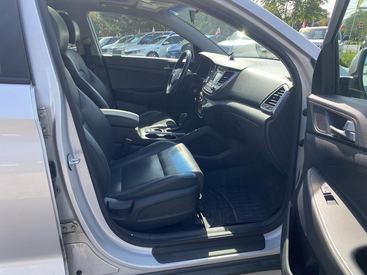 2017 Hyundai Tucson AWD 4DR 1.6L SE Photo