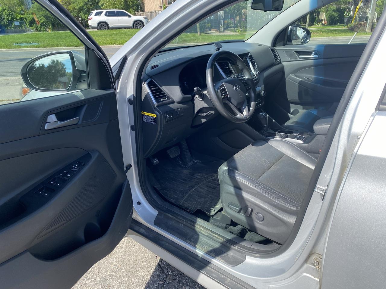 2017 Hyundai Tucson AWD 4DR 1.6L SE Photo