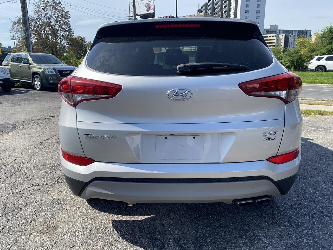 2017 Hyundai Tucson AWD 4DR 1.6L SE Photo