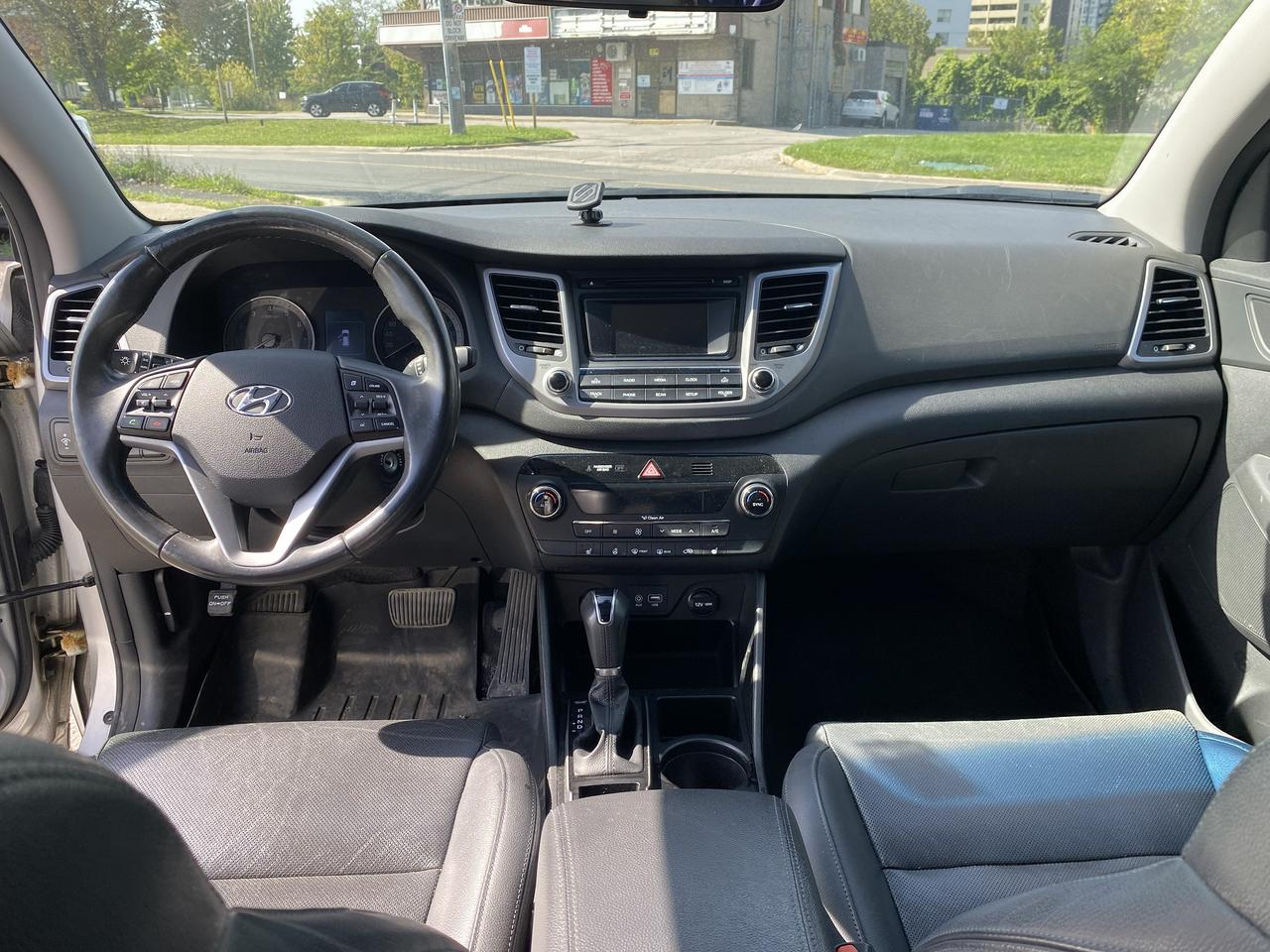 2017 Hyundai Tucson AWD 4DR 1.6L SE Photo