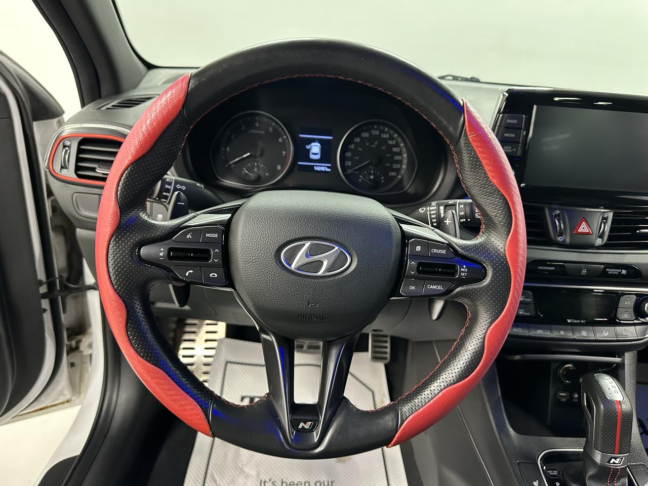 2020 Hyundai Elantra GT N Line DCT Photo34