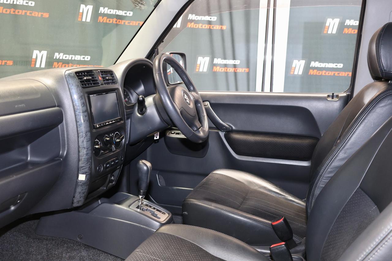 2005 Suzuki Jimny Land Venture RHD 4WD Photo