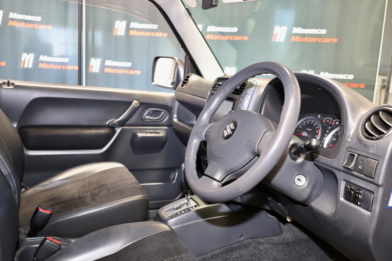 2005 Suzuki Jimny Land Venture RHD 4WD Photo