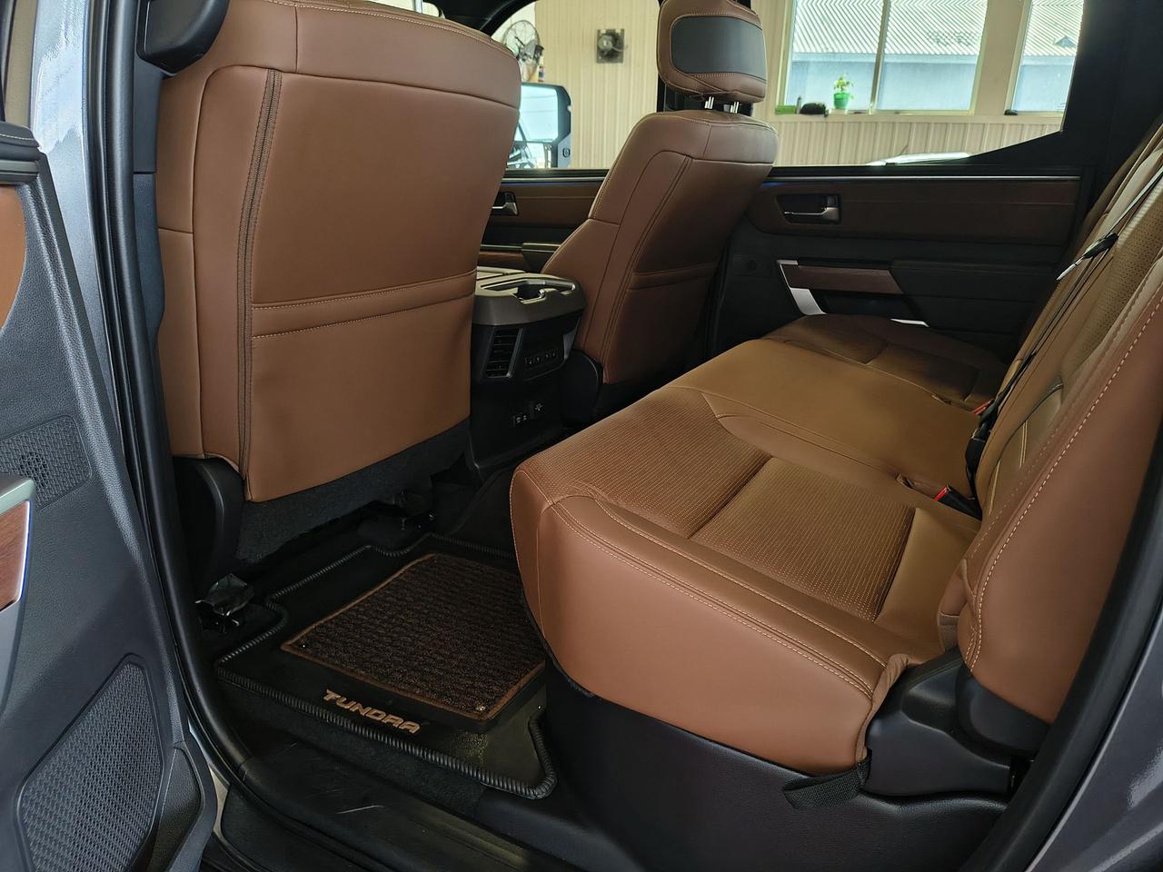 2024 Toyota Tundra PLATINUM 1794 Photo0