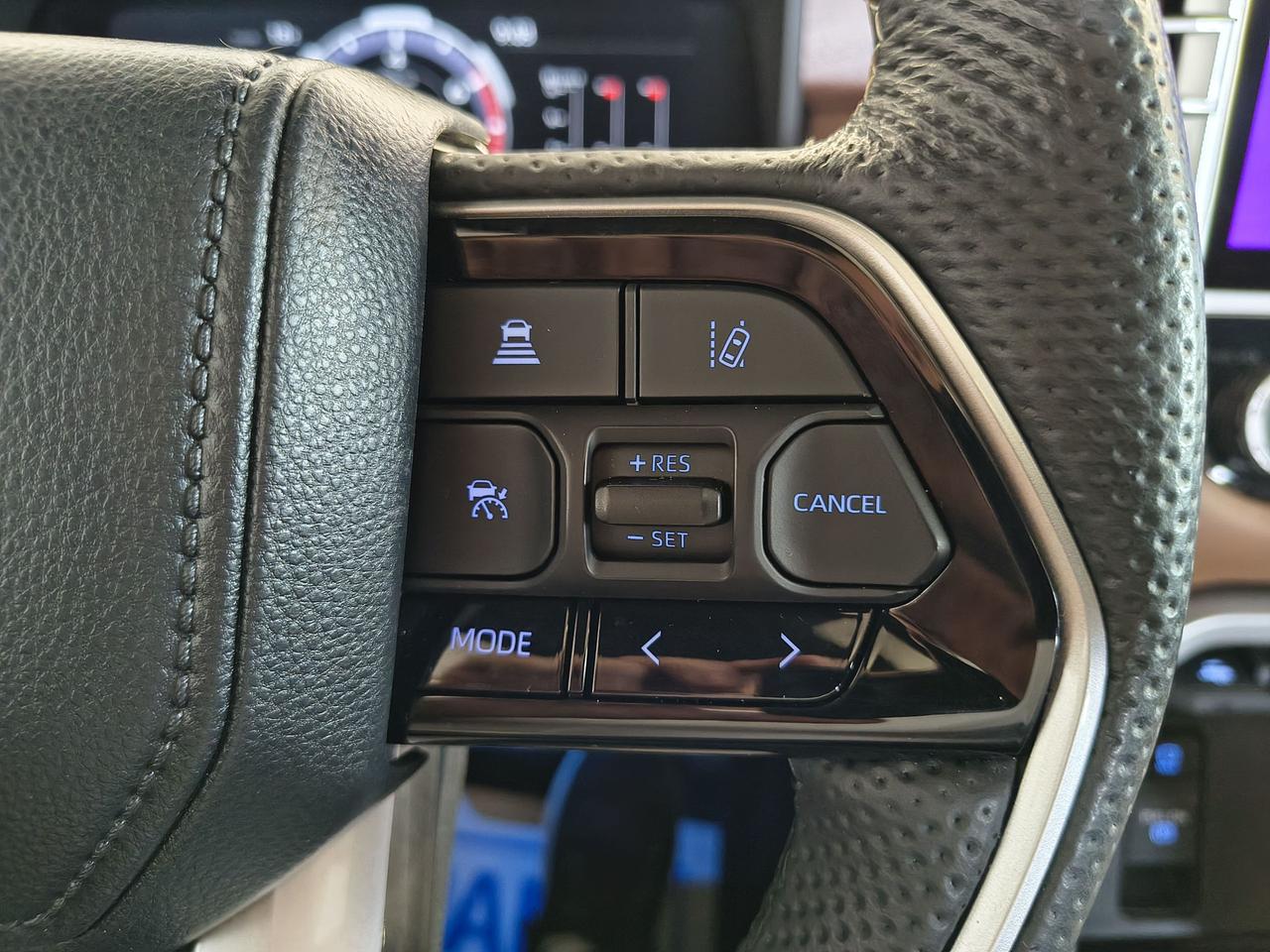 2024 Toyota Tundra PLATINUM 1794 Photo0