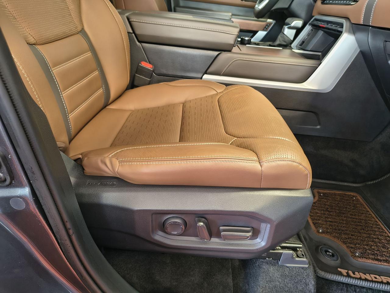 2024 Toyota Tundra PLATINUM 1794 Photo0