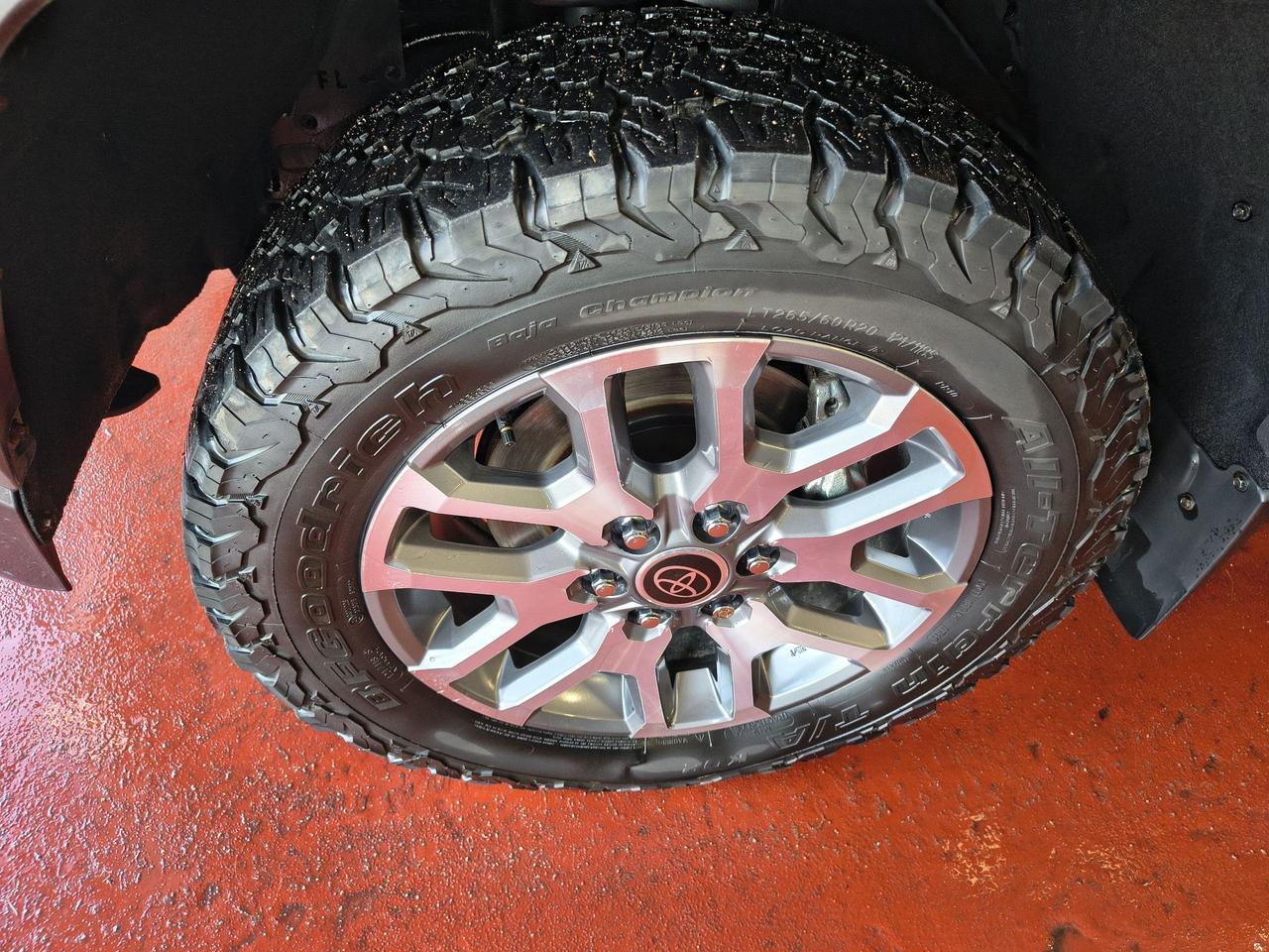 2024 Toyota Tundra PLATINUM 1794 Photo0
