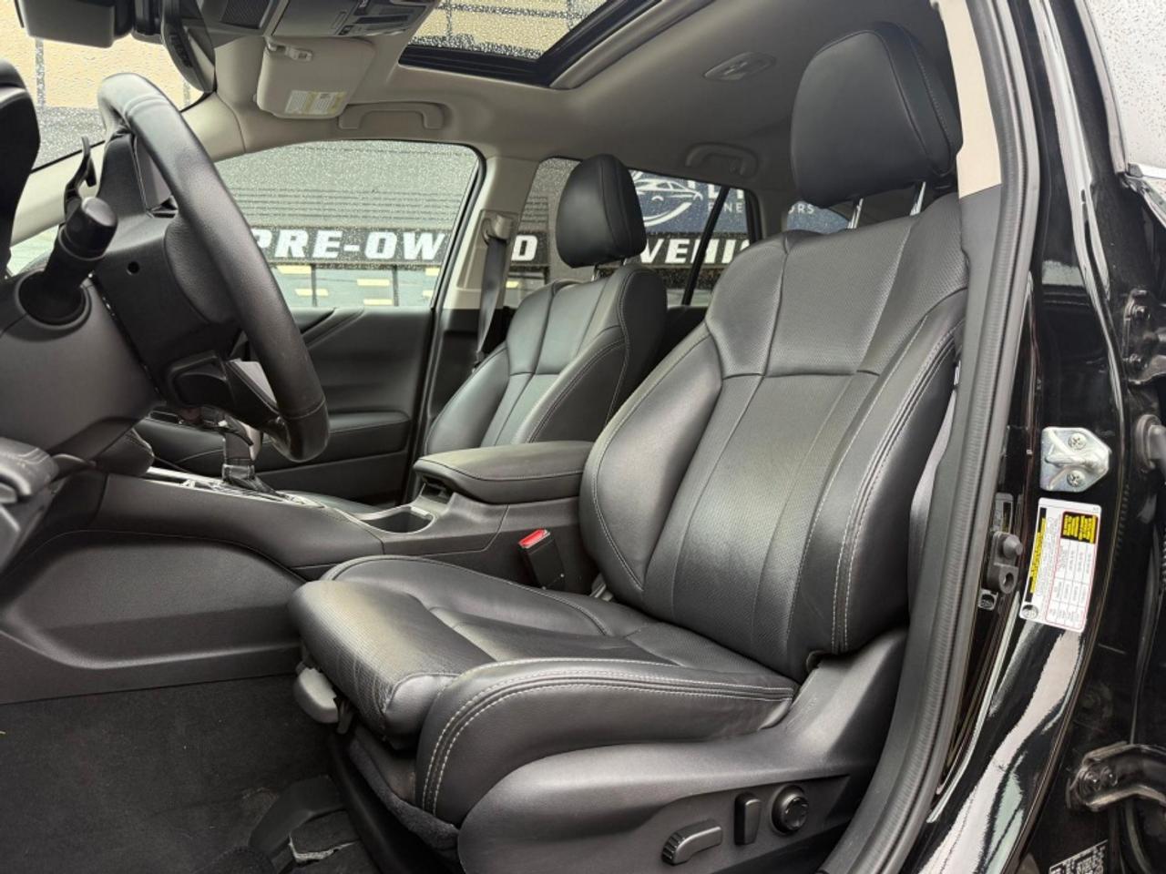 2024 Subaru Outback LIMITED AWD /EYESIGHT /leather /Harman Kardon Photo