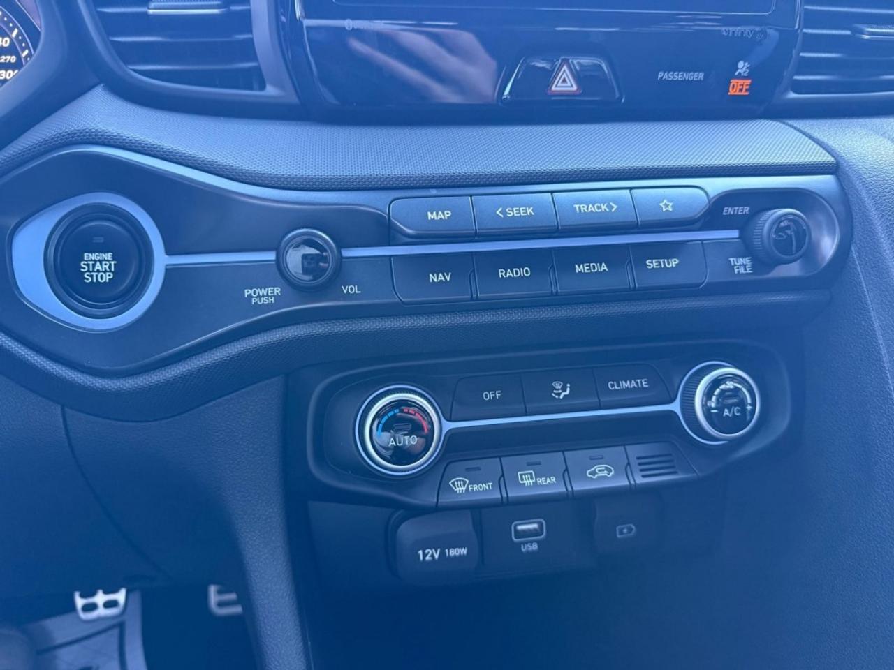 2021 Hyundai Veloster N 6-Speed /TURBO /N sport seats /carplay Photo