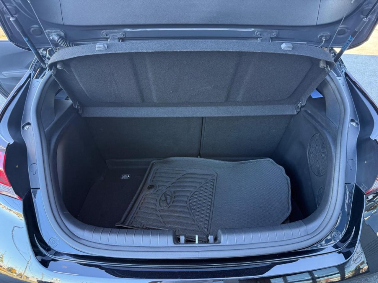 2021 Hyundai Veloster N 6-Speed /TURBO /N sport seats /carplay Photo