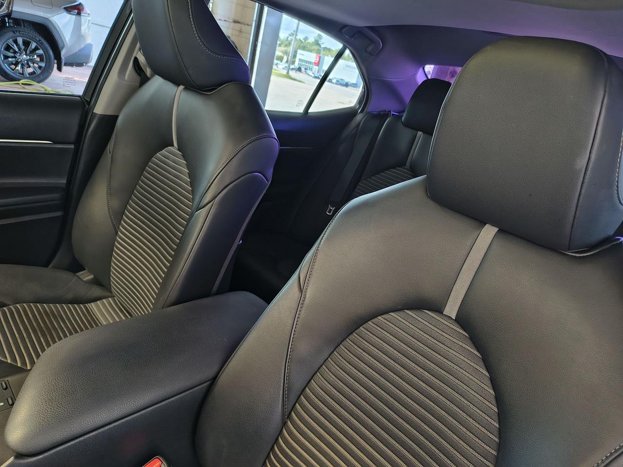 2021 Toyota Camry SE Photo