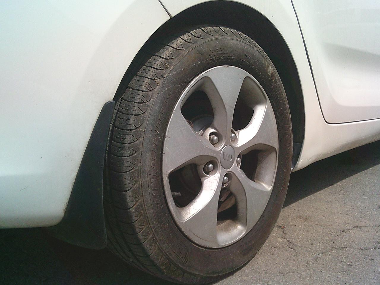 2016 Kia Rondo 4dr Wgn Auto LX Value Photo