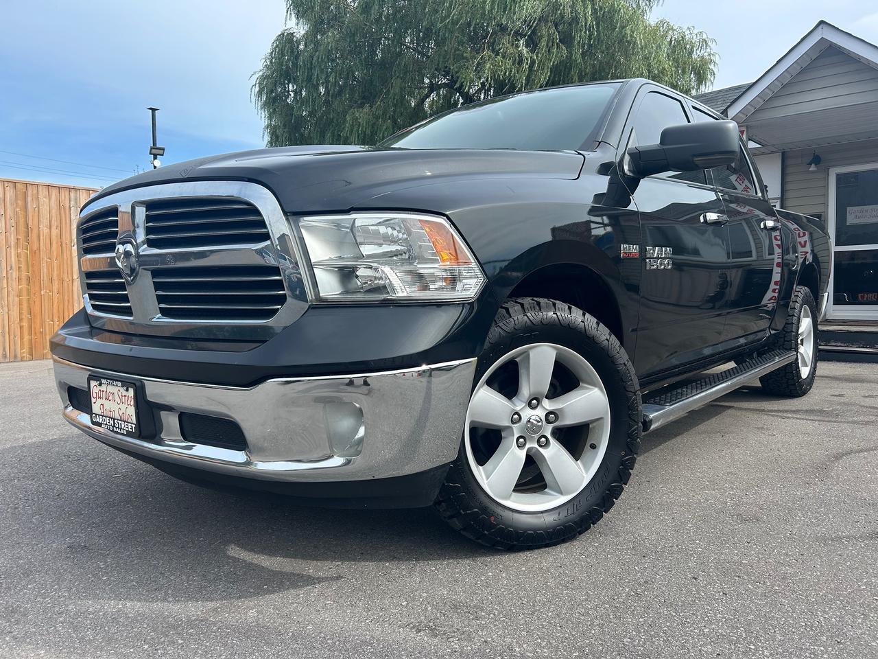 2017 RAM 1500 SLT