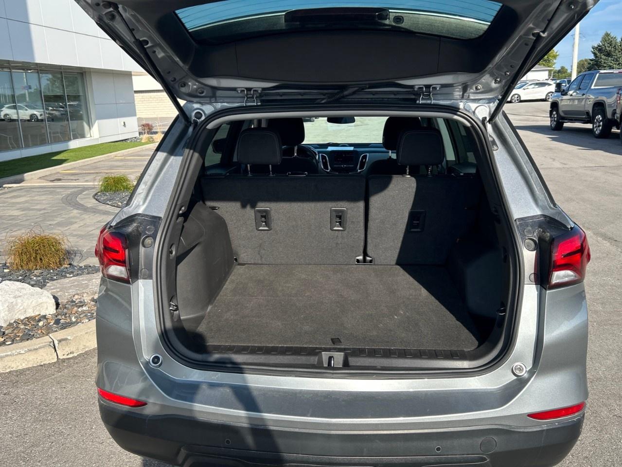 2023 Chevrolet Equinox AWD LS Photo
