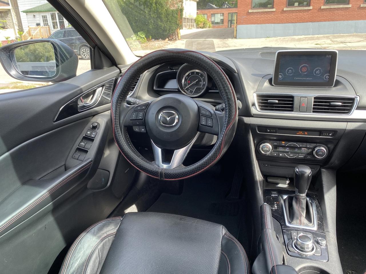 2015 Mazda MAZDA3 s Grand Touring AT 5-Door - Photo #5