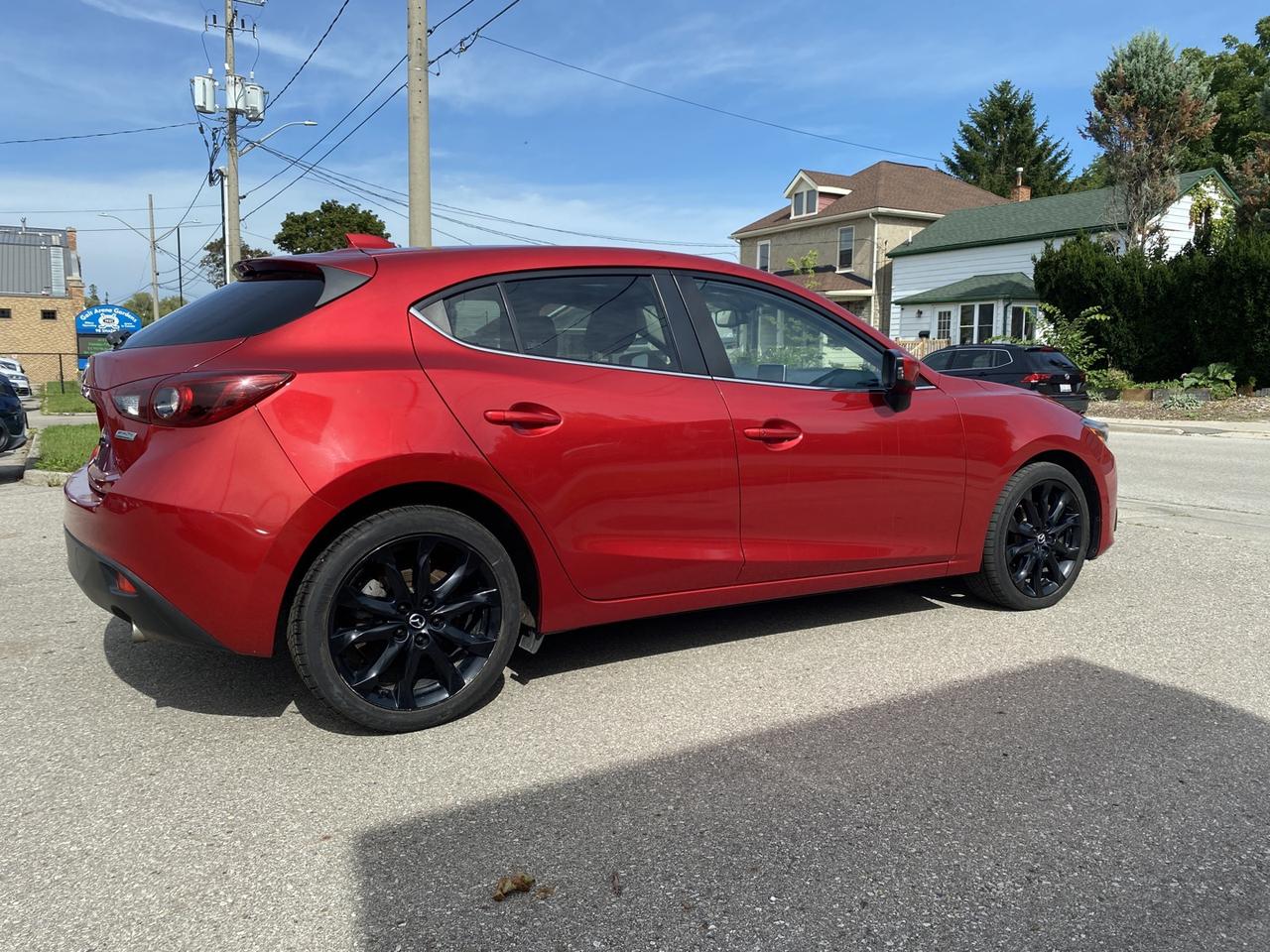 2015 Mazda MAZDA3 s Grand Touring AT 5-Door - Photo #3