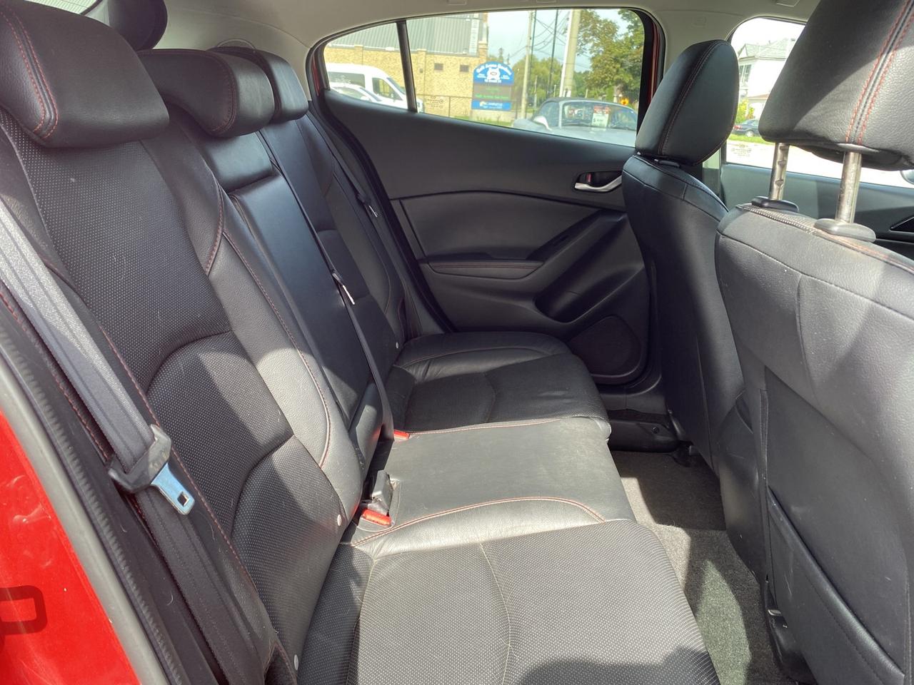 2015 Mazda MAZDA3 s Grand Touring AT 5-Door - Photo #8