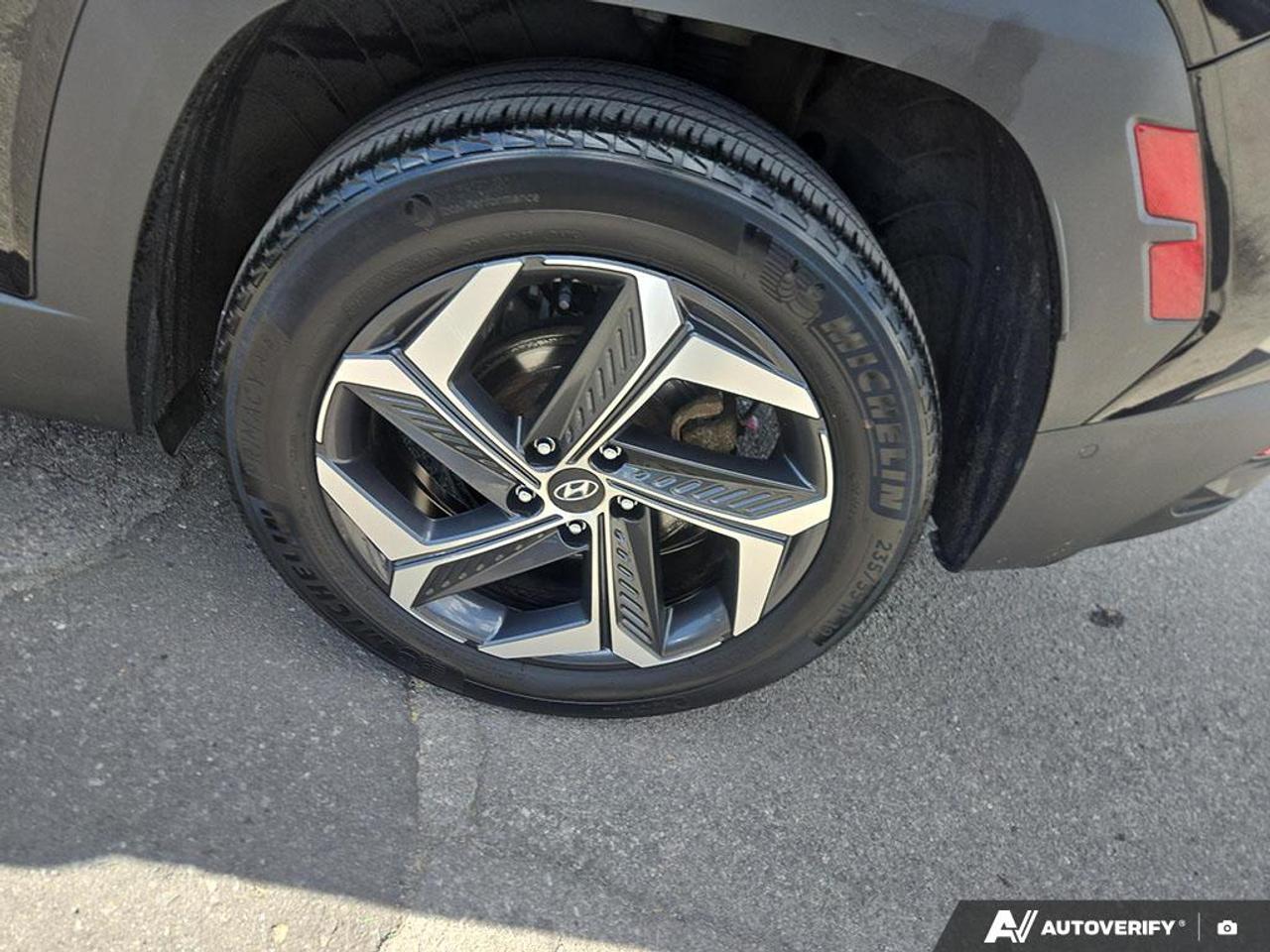 2023 Hyundai Tucson Hybrid Ultimate MOONROOF | ONE OWNER | LIGHT INTEIOR Photo