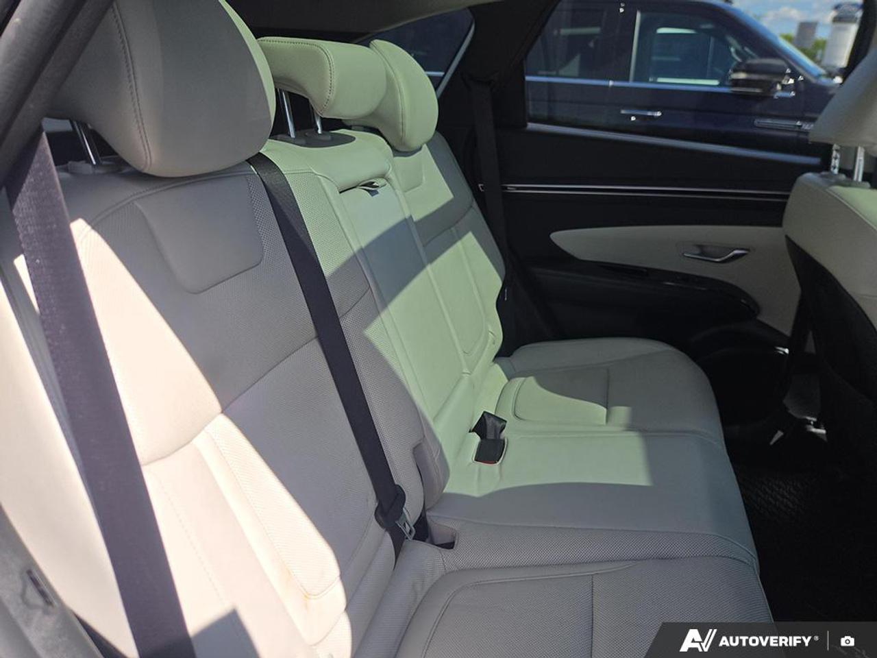 2023 Hyundai Tucson Hybrid Ultimate MOONROOF | ONE OWNER | LIGHT INTEIOR Photo