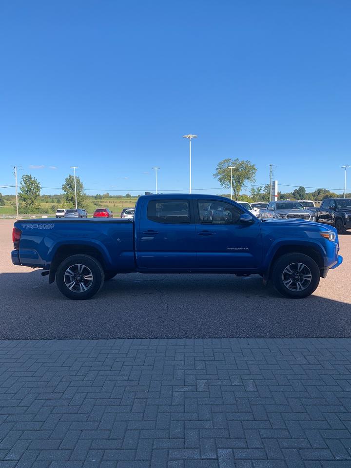 2018 Toyota Tacoma SR5 Photo