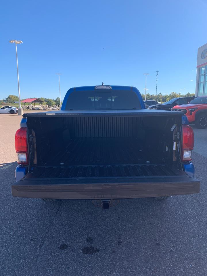 2018 Toyota Tacoma SR5 Photo